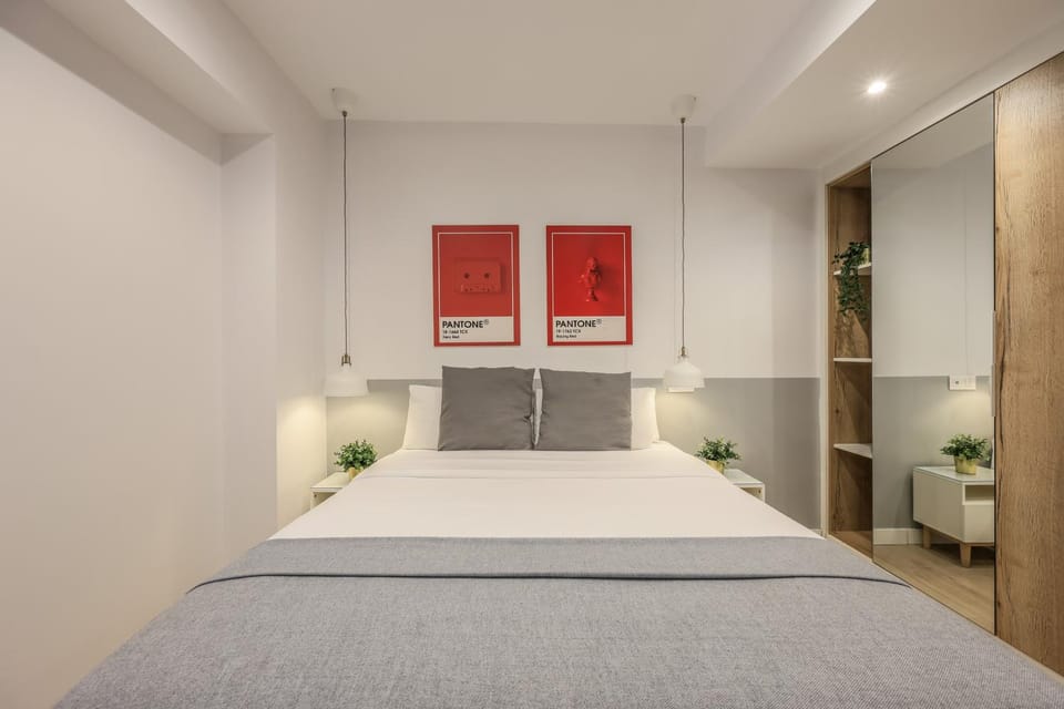 Bed, Photo of the whole room, Bedroom, wardrobe