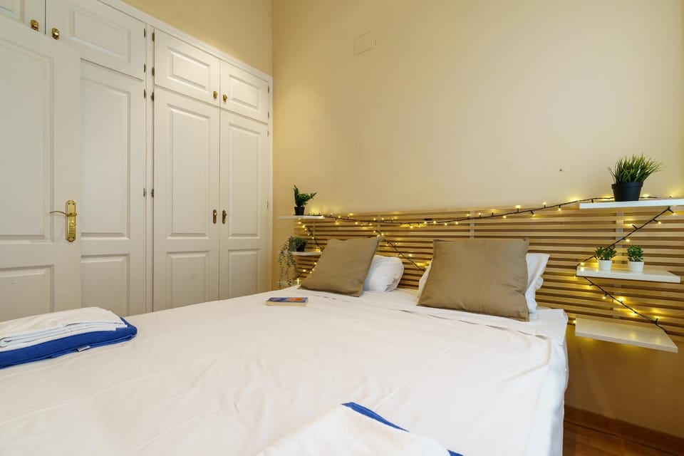 Bed, Photo of the whole room, Bedroom, towels, wardrobe