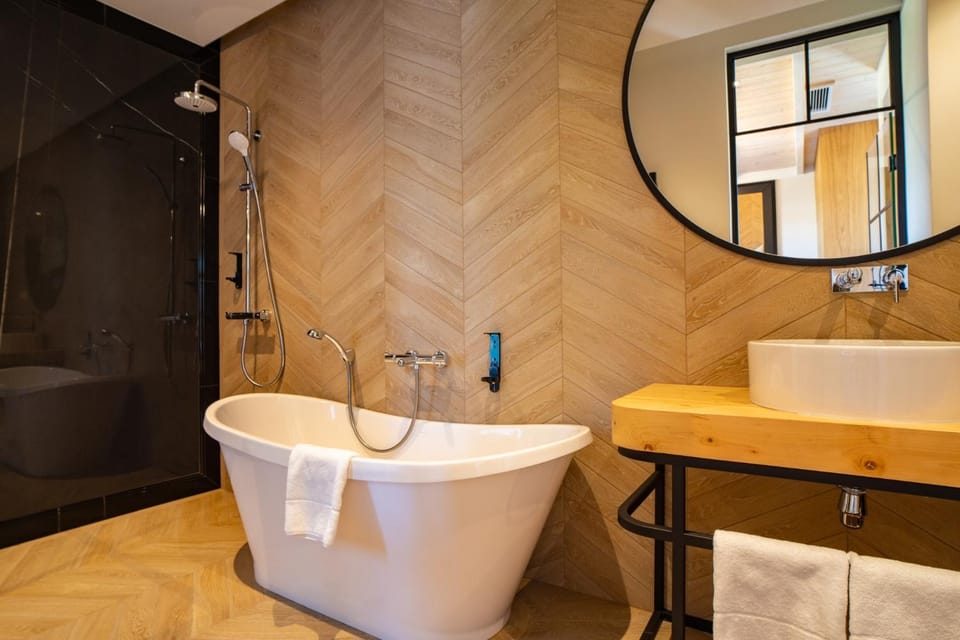 Bathroom, Bath
