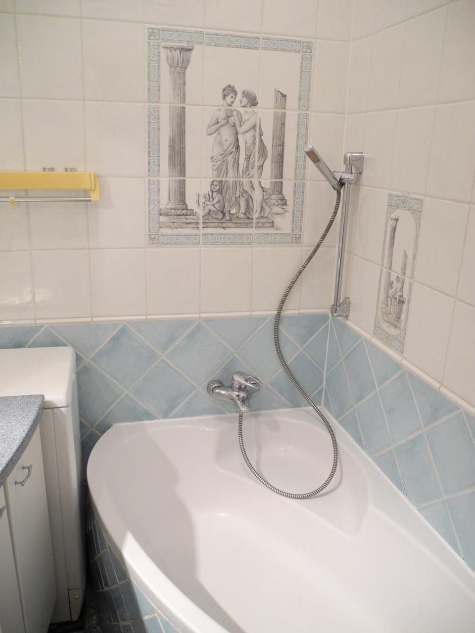 Bathroom, Bath, washing machine, dryer