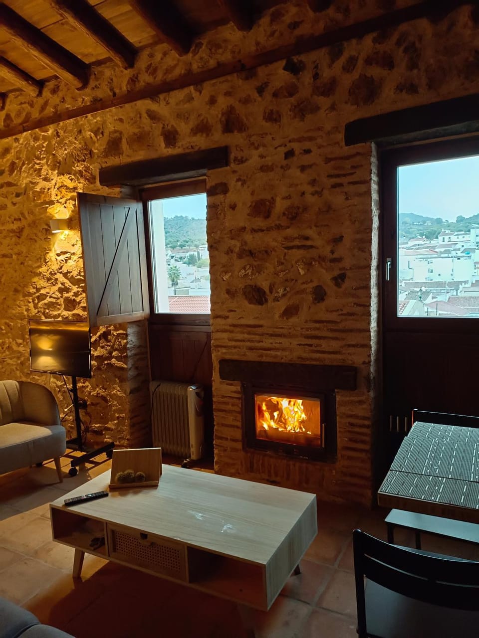 Balcón de la Moreria con alberca House in Sierra Norte de Sevilla