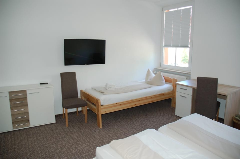 TV and multimedia, Living room, Bedroom