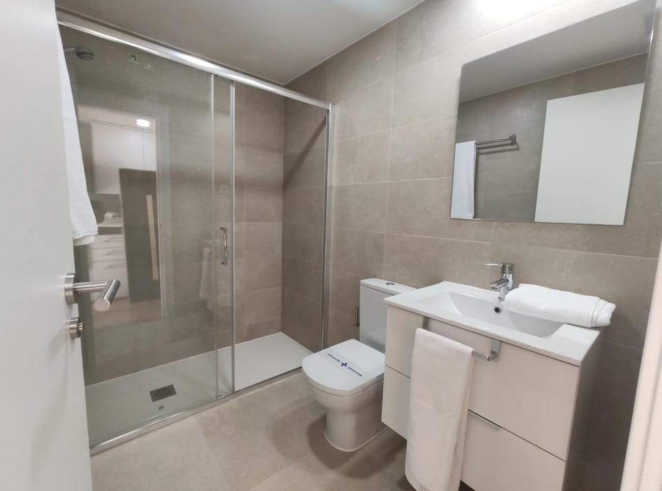 Shower, Bathroom