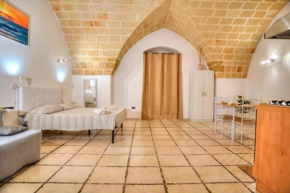 History Station Apartment in Brindisi