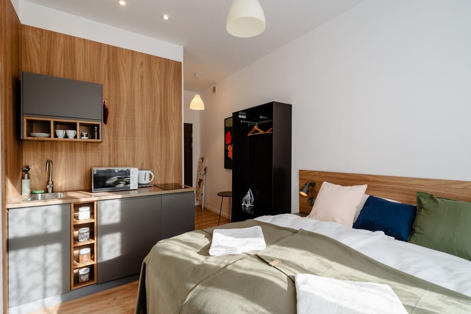 Bed, Kitchen or kitchenette, Photo of the whole room, Bedroom, oven