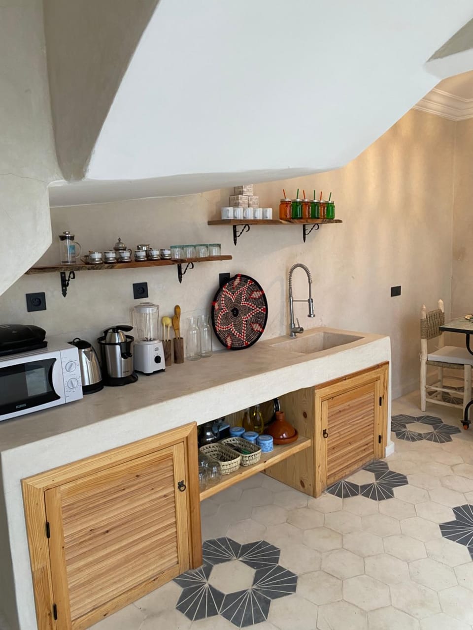 Kitchen or kitchenette