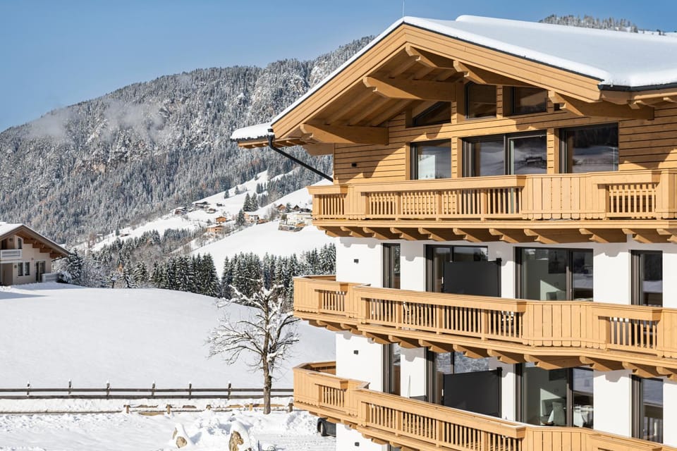 Property building, Winter, Facility for disabled guests, locker
