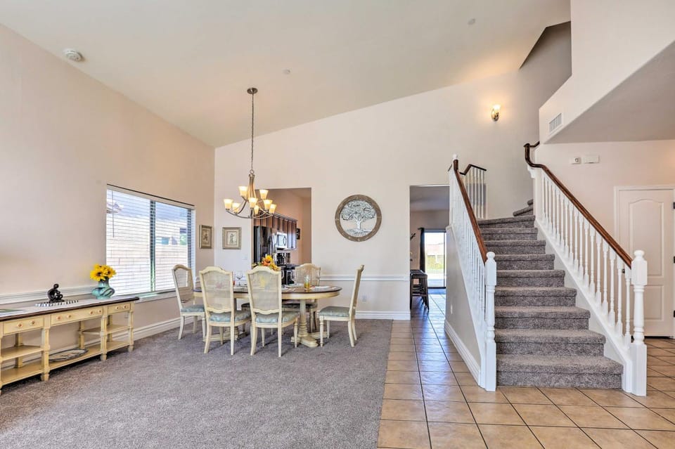 Modern Tucson Home w/ Patio + Saltwater Pool! House in Marana