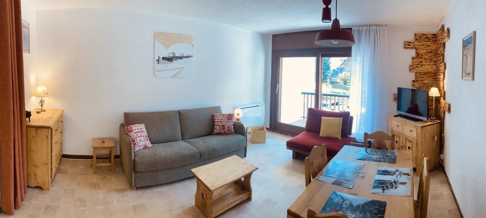 Résidence Le Praz - Studio cabine 4 personnes 2 exposé Sud MAE-8764 Cabin in Auvergne-Rhône-Alpes