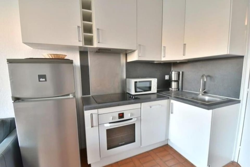 Kitchen or kitchenette, dishwasher, minibar, pet friendly, stove, toaster
