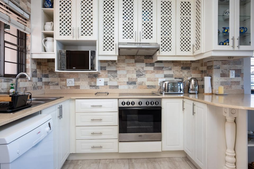 Martinique 18 Apartment in Dolphin Coast