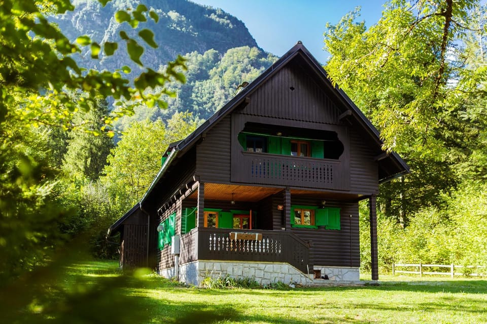 Property building, Natural landscape, Mountain view