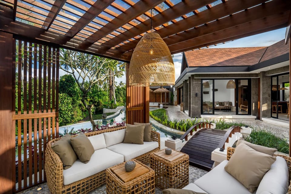 Property building, Garden, Living room, Seating area