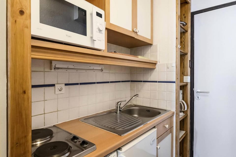 oven, kitchen