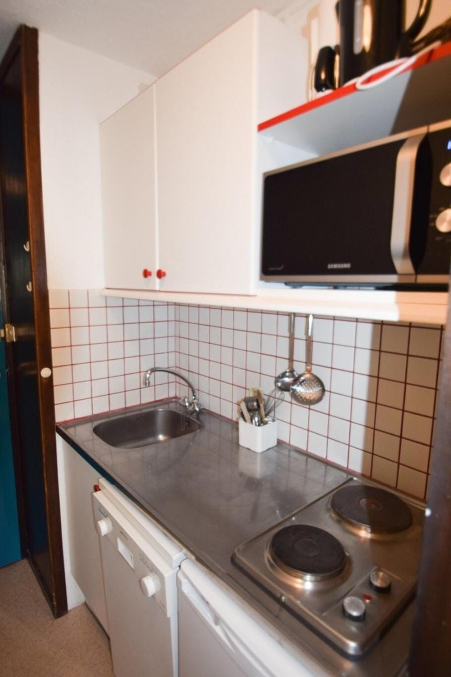 Bathroom, kitchen