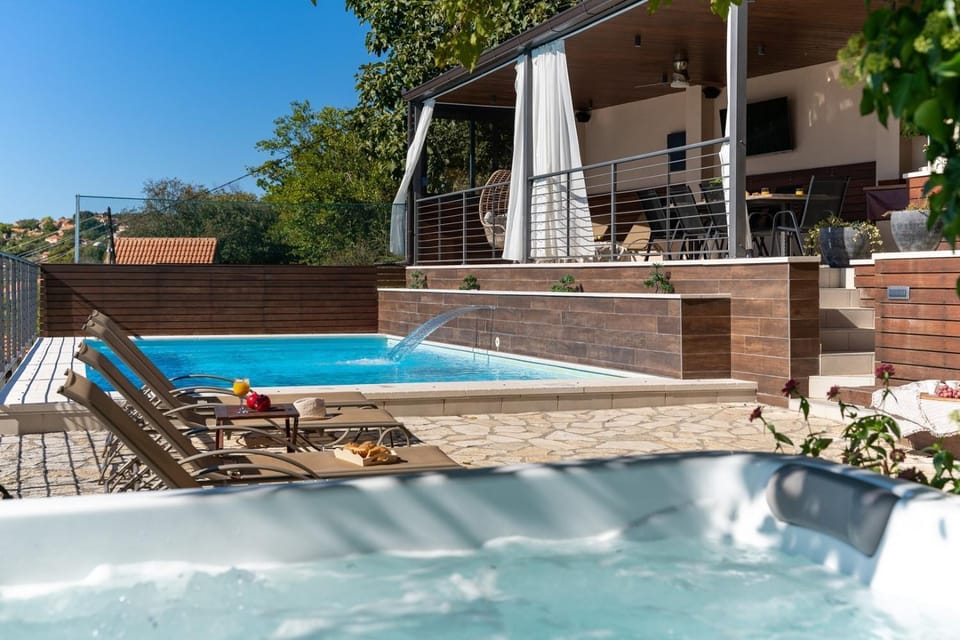 Seating area, Swimming pool