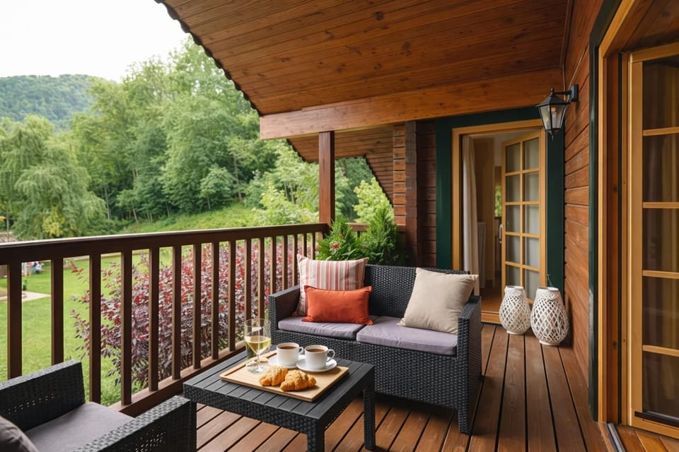 Property building, Skiing, Skiing, Swimming pool