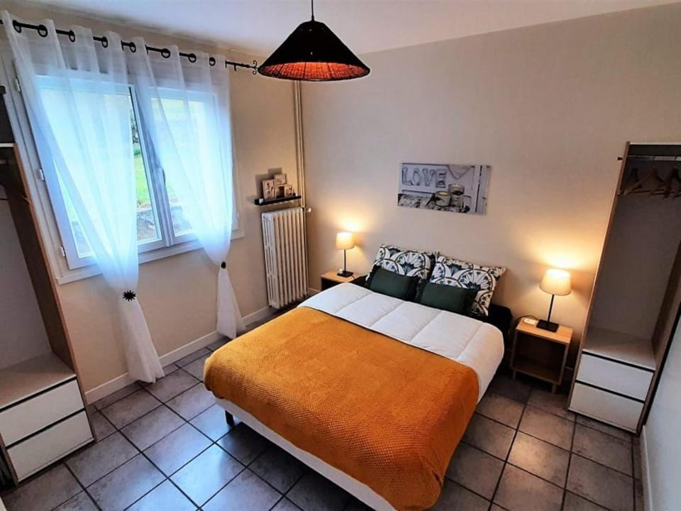 Gîte "Le temps d'une pause" terrasse et piscine Apartment in Auvergne-Rhône-Alpes