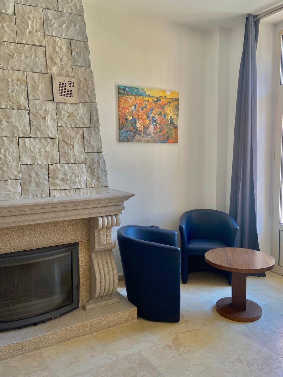 Seating area