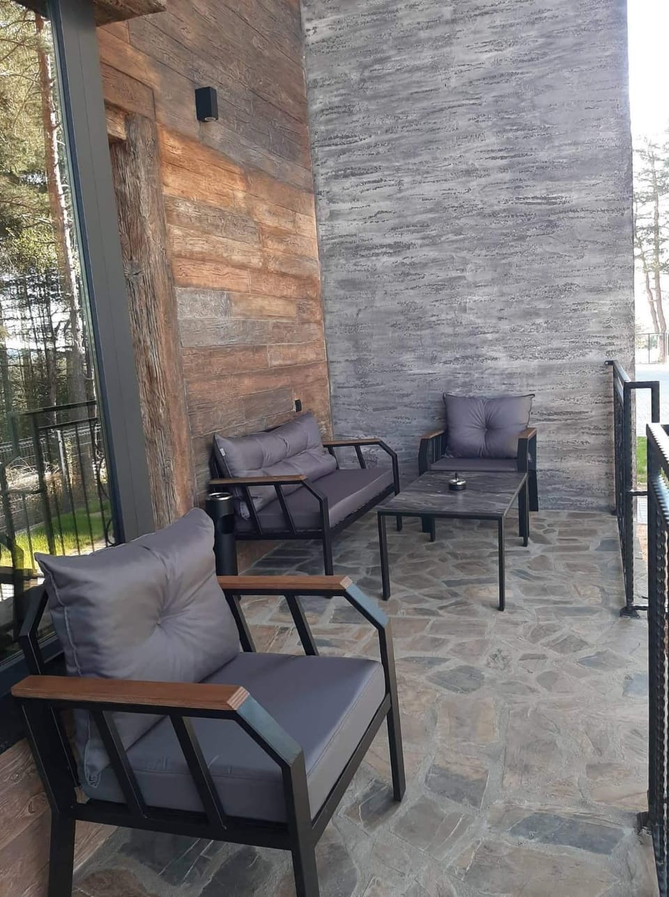 Seating area