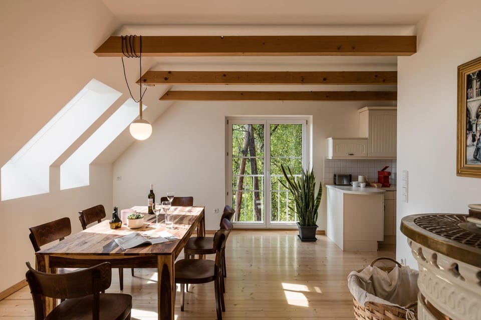 Living room, Dining area
