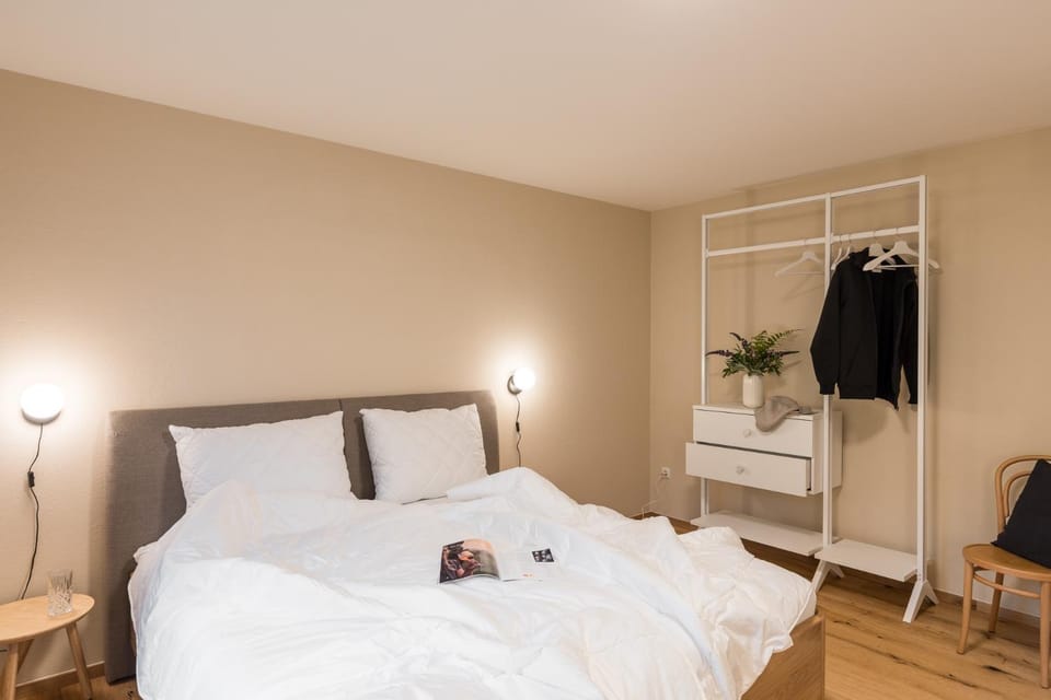 Bed, Photo of the whole room, Bedroom, wardrobe
