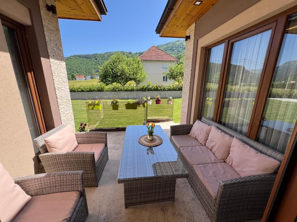 VILA VIKTORIJA Villa in Montenegro