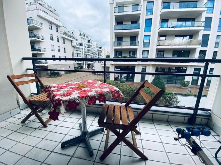 CityCosy Orangerie Strasbourg Superbe 2 pieces calme face au Parc l'Orangerie, parking souterrain privatif, Wi-Fi & Netflix inclus Apartment in Strasbourg