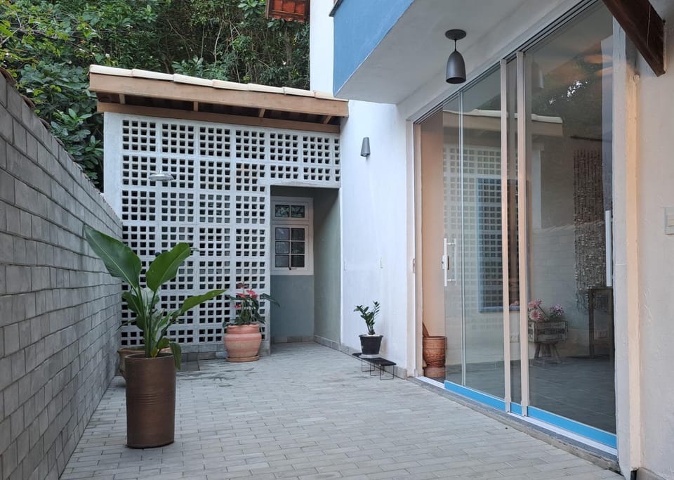 Facade/entrance, storage