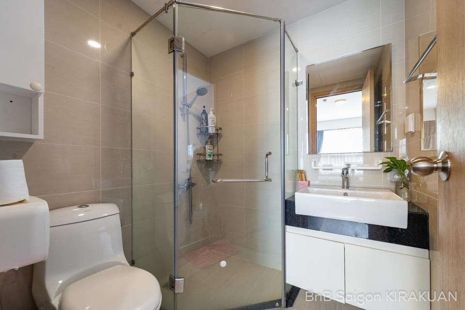 KIRAKUAN ☆CITY VIEW FLAT/SKY POOL/GYM Apartment in Ho Chi Minh City