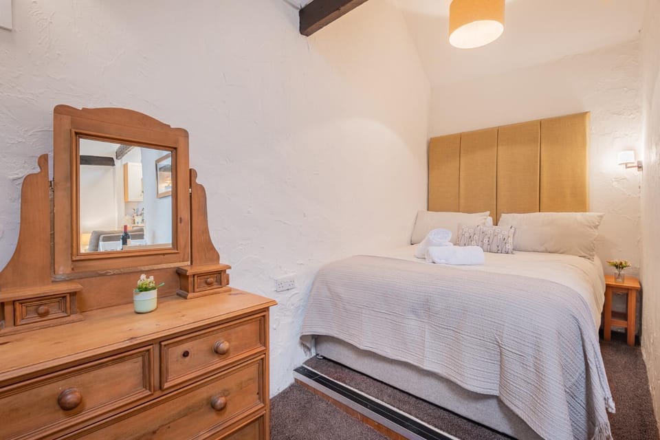 Cottage 6 Studio Mews Apartment in Copeland District