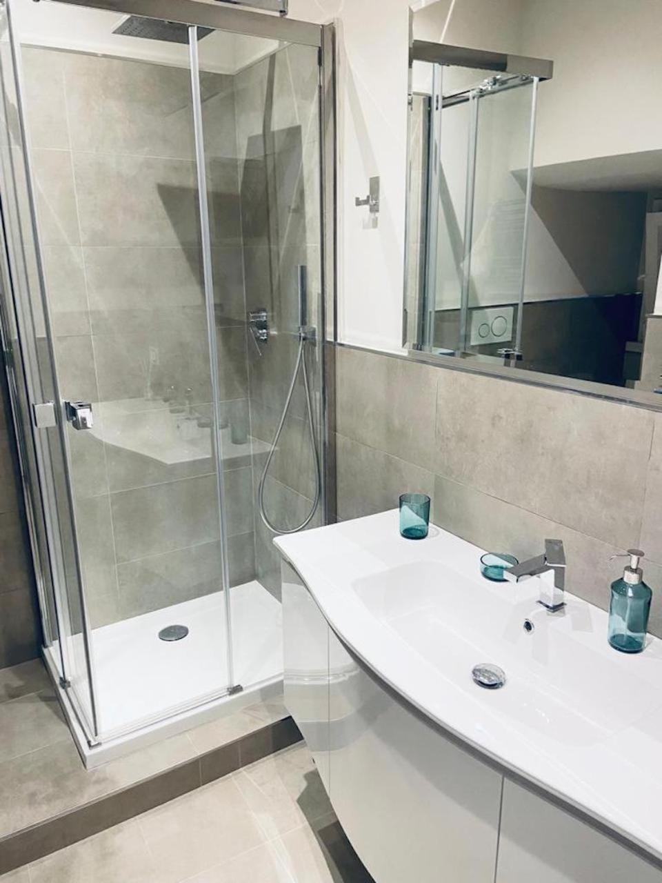 Shower, Bathroom