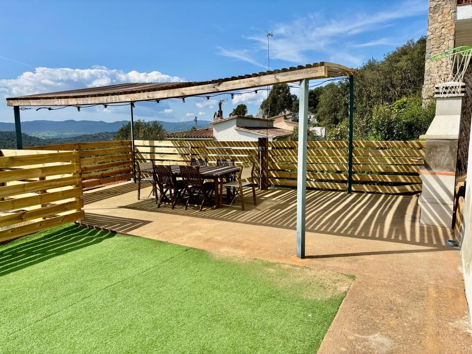 Patio, Off site, BBQ facilities
