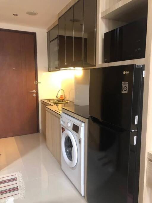 Studio Apartment Pollux for Rent, Fully Furnished Apartment in Riau Islands, Indonesia