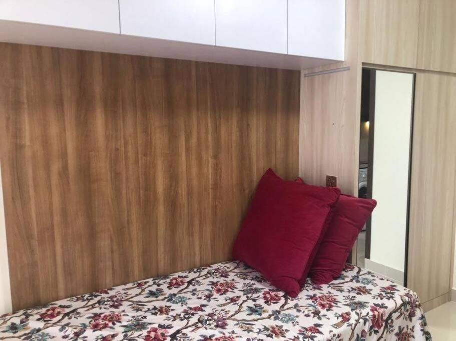Studio Apartment Pollux for Rent, Fully Furnished Apartment in Riau Islands, Indonesia