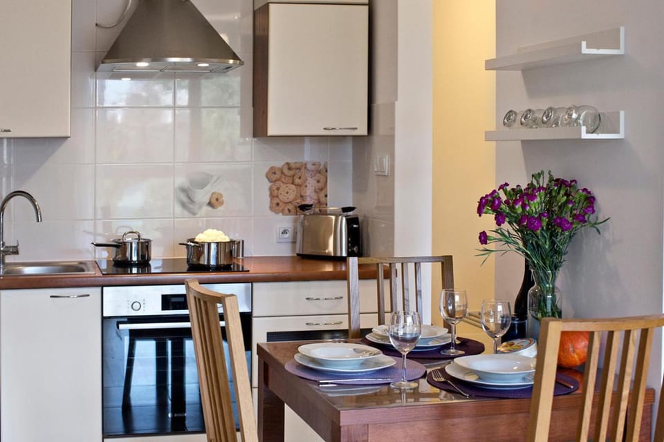 Kitchen or kitchenette, Decorative detail