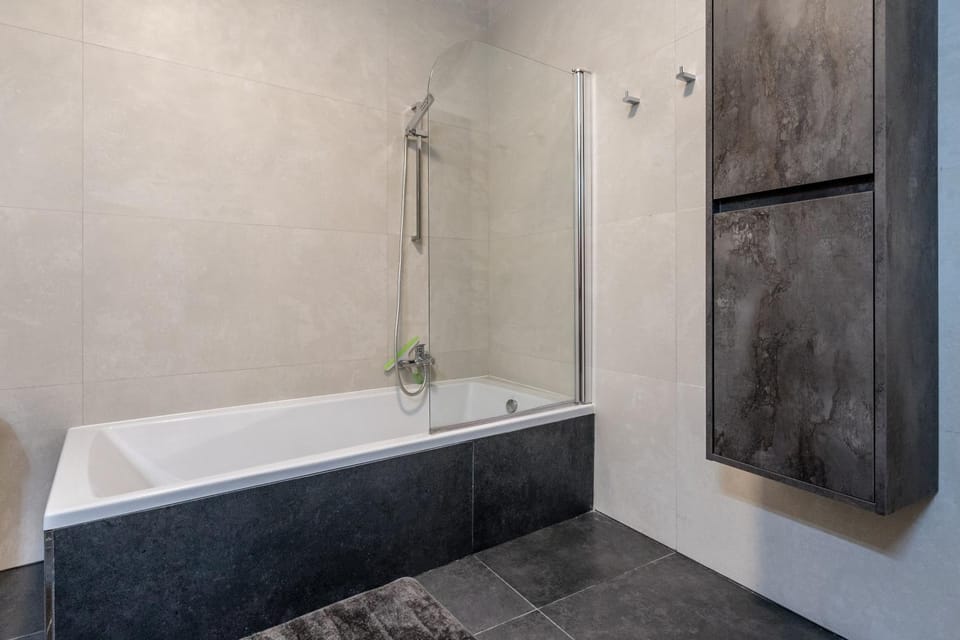 Shower, Bathroom, Bath