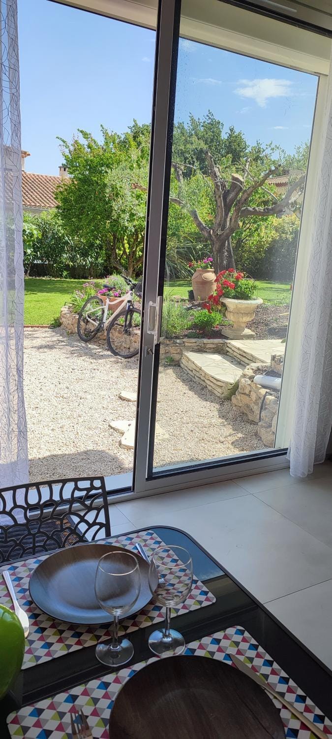 Appartement LOFT 40 M2 House in La Cadière-d'Azur