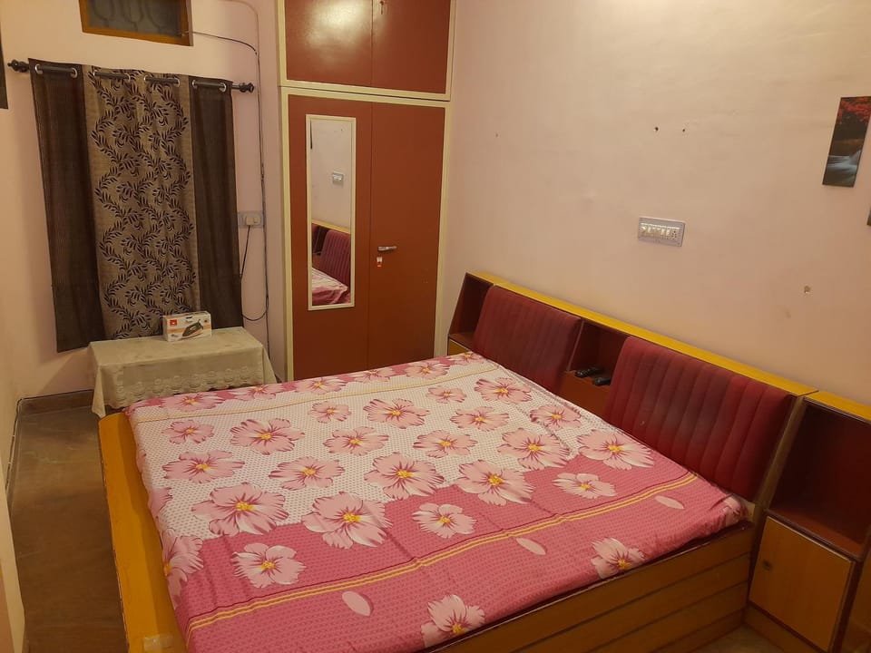 A Luxury Villa Homestay with private kitchen By Premier Hotels House in Udaipur