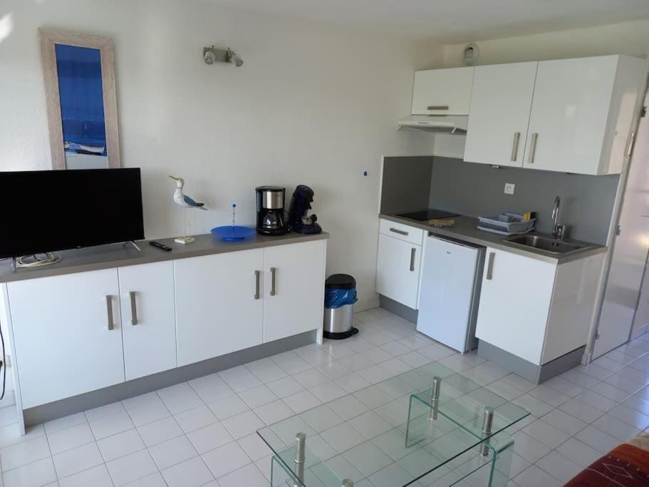 Amoureva F30, T2, parking, clim, piscine Apartment in Agde