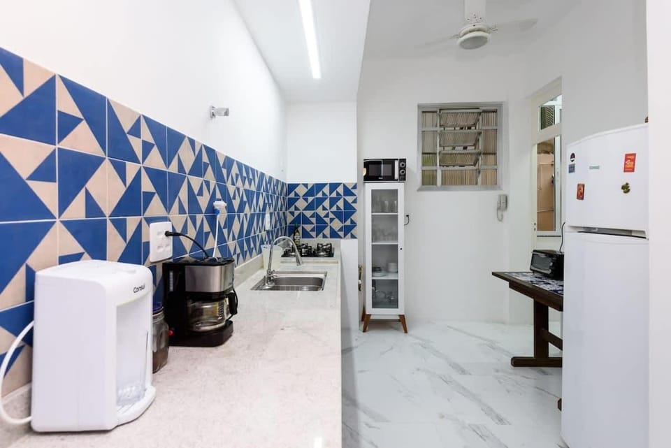 Leblon: perto da praia, restaurantes e metrô Apartment in Rio de Janeiro