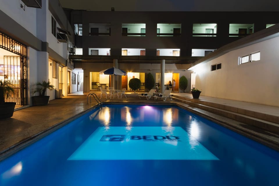 Swimming pool