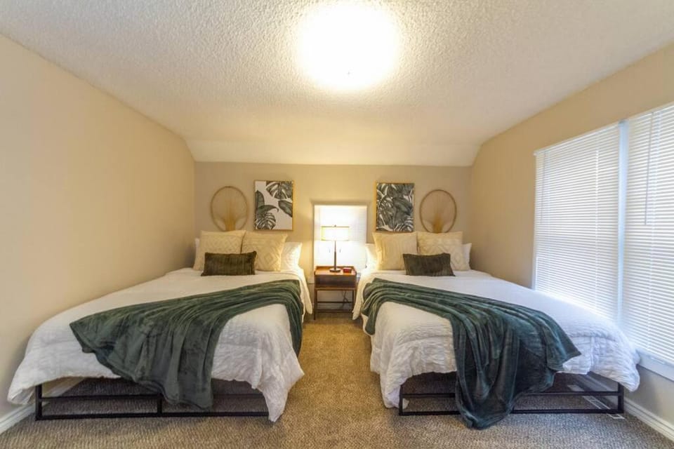 A Very Unique Quirky and Comfortable Home House in Spokane