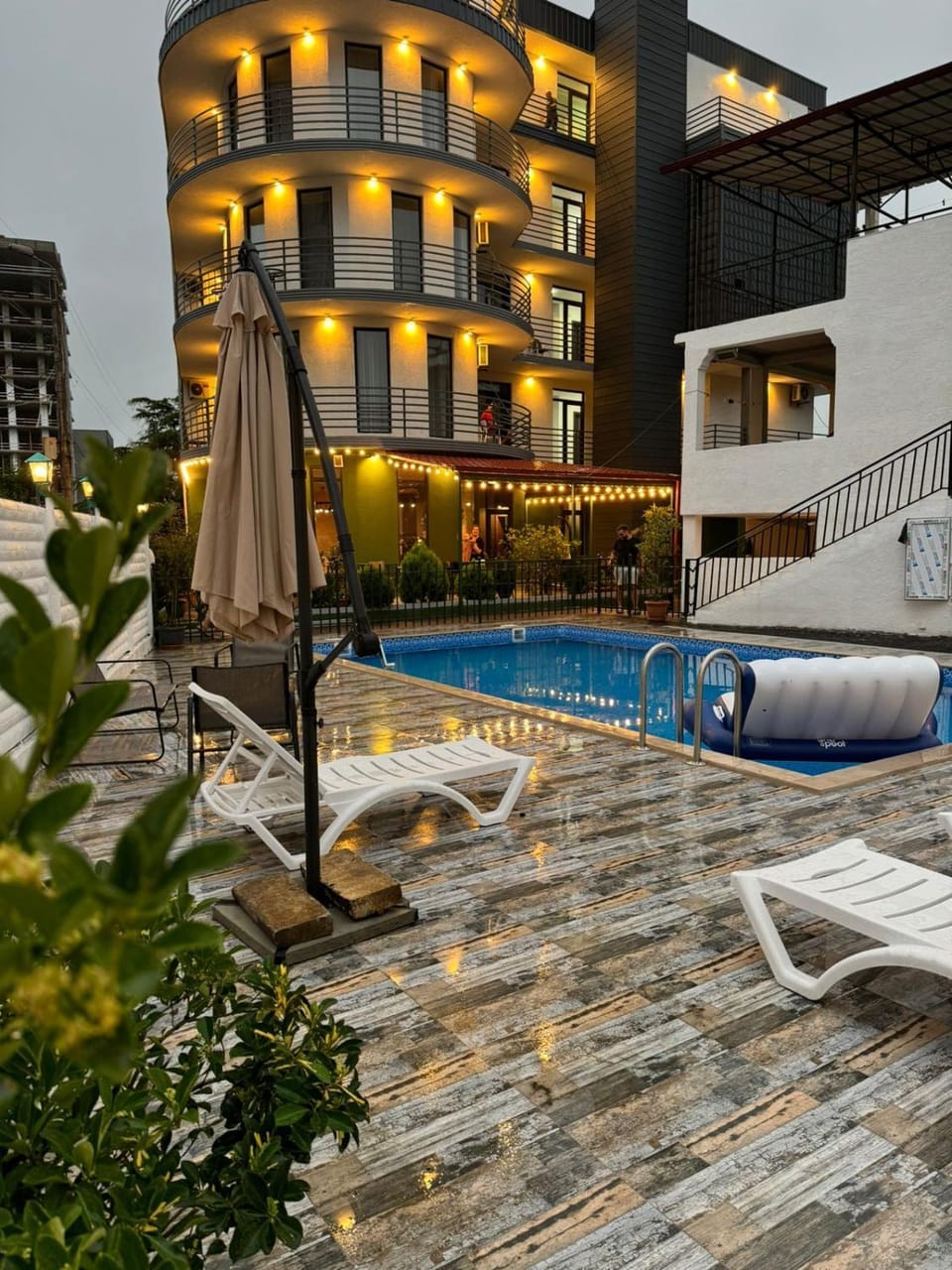Swimming pool