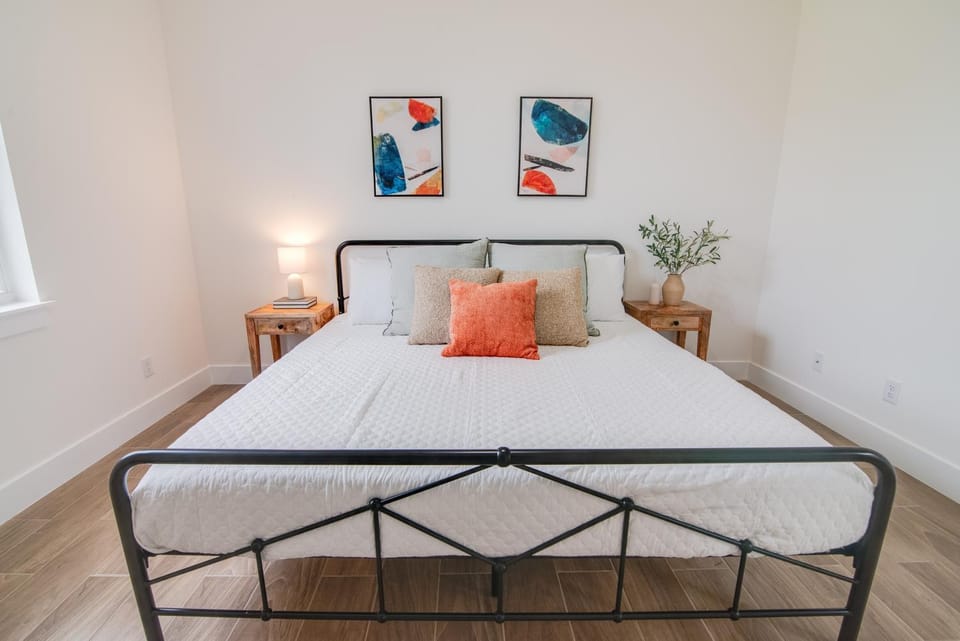 Bed, Bedroom