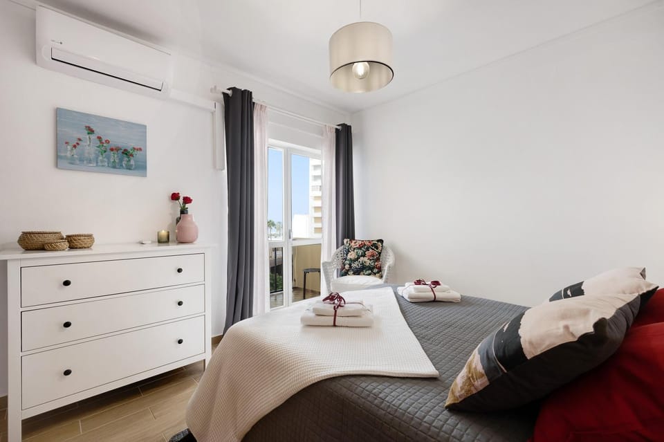 Living room, Bedroom
