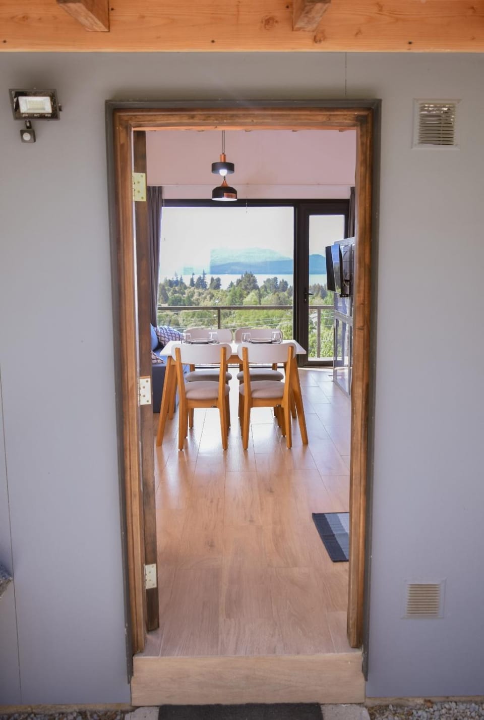 Natural landscape, Lobby or reception, Dining area