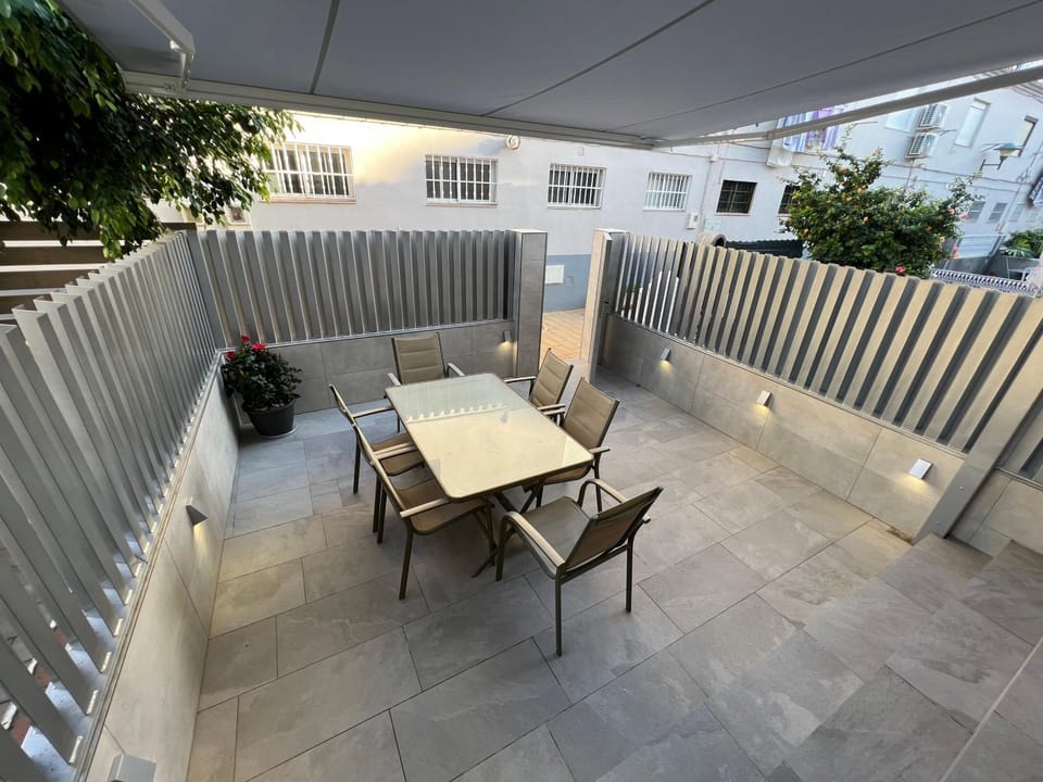Balcony/Terrace, Dining area