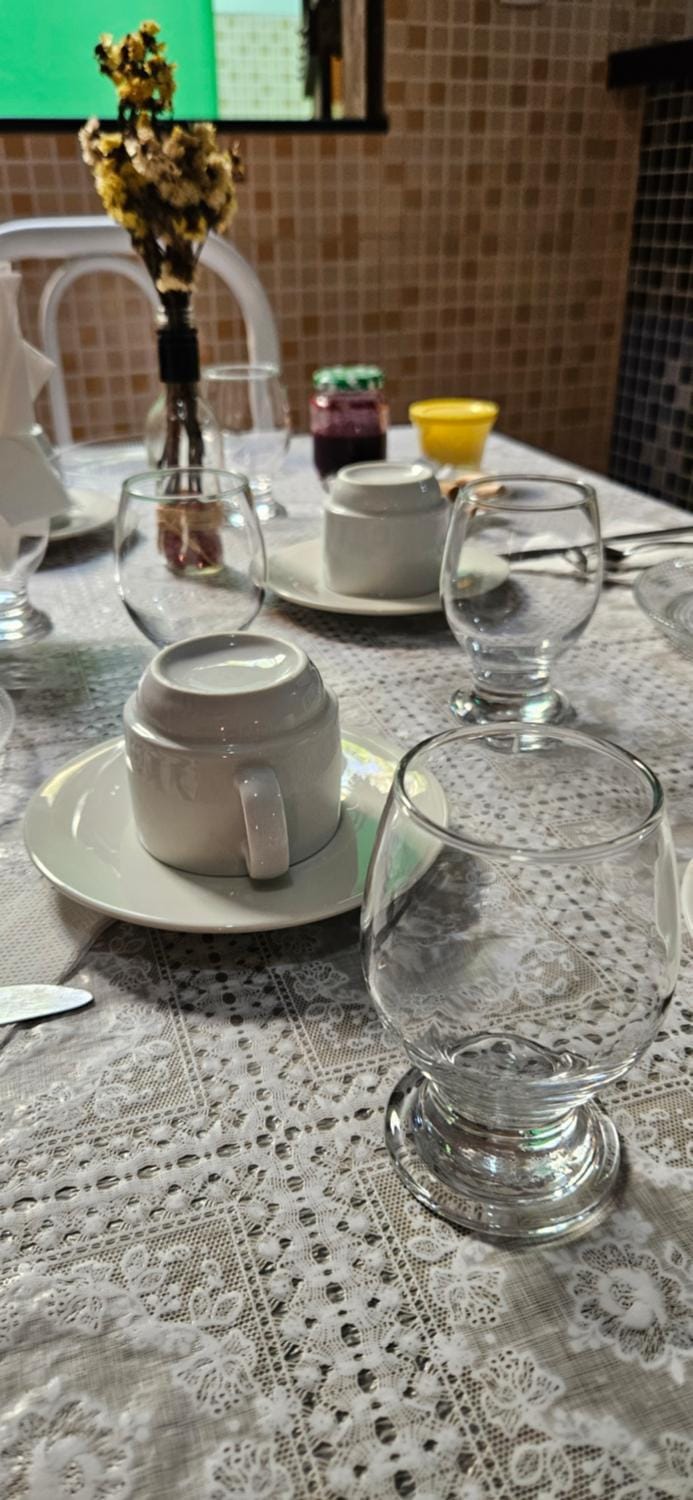 Coffee/tea facilities, Breakfast
