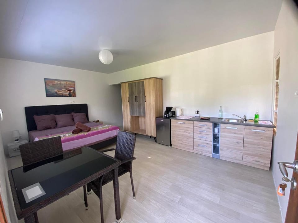 Bora Bora Fare Sophia Apartment in Bora-Bora